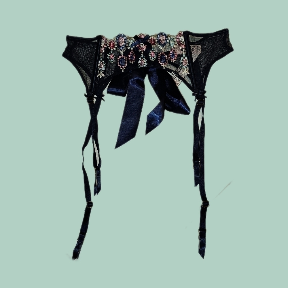 NWT Victoria's Secret Jewel Embroidered Garter Belt